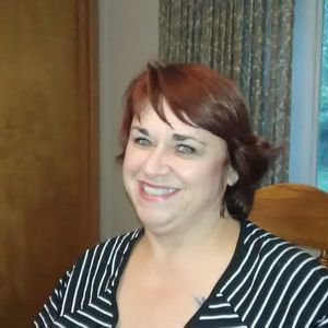 Meet your Posher, Laurie